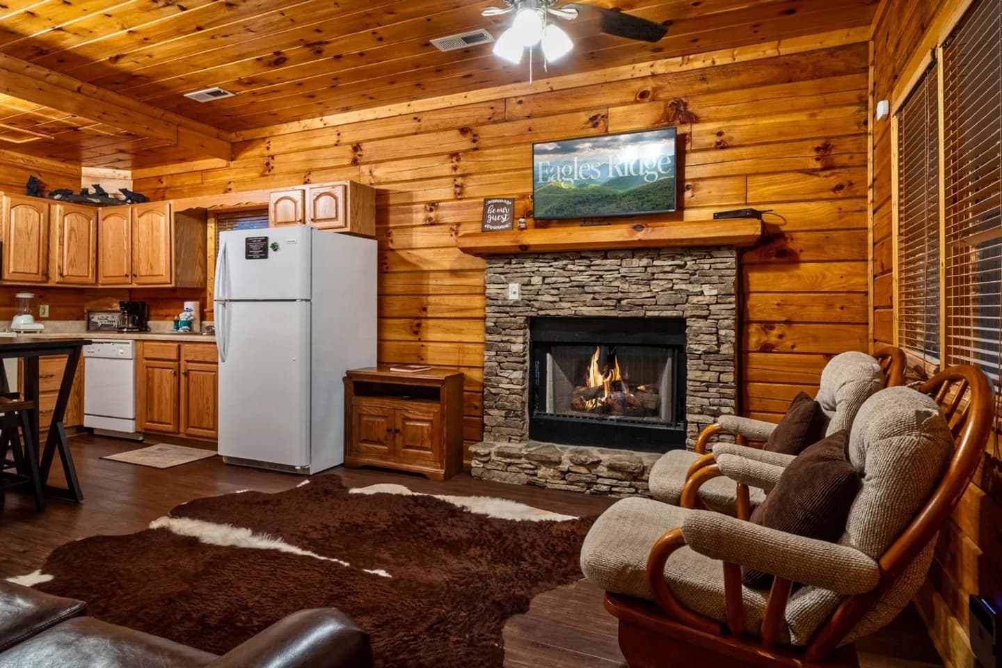 ER97 - Squirrel's Retreat - Close to the action in Pigeon Forge!